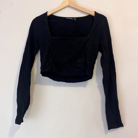 ASOS DESIGN Fuller Bust square neck long sleeve crop top with seam detail - Picture 2 of 3